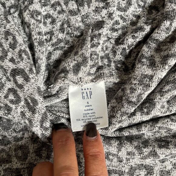 Old Navy/Cat & Jack Bundle Girl’s Size 5‎ - Picture 2 of 5